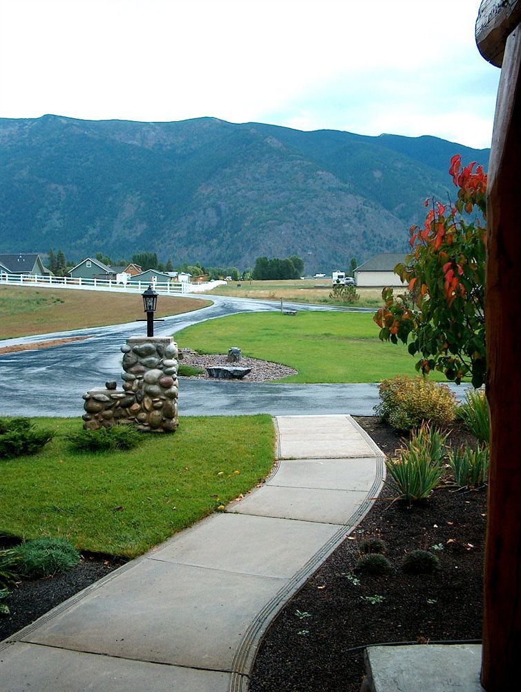 Bad Rock Bed And Breakfast Inn Columbia Falls Exterior photo